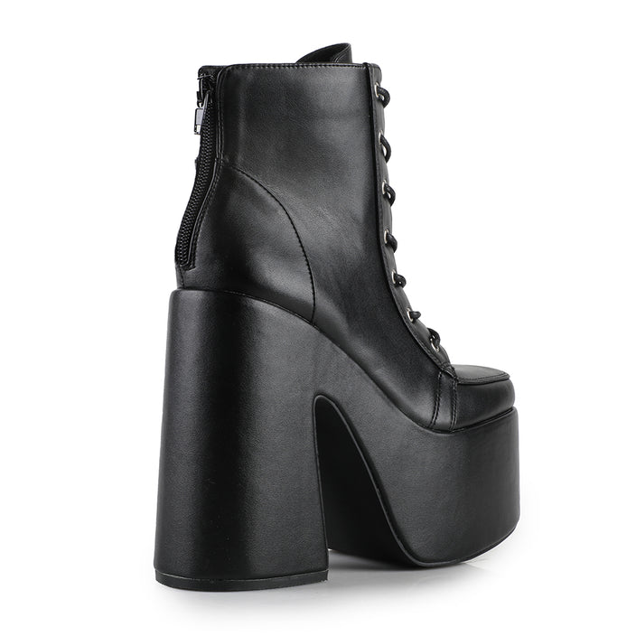 
                      
                        Golfito2 | Black
                      
                    