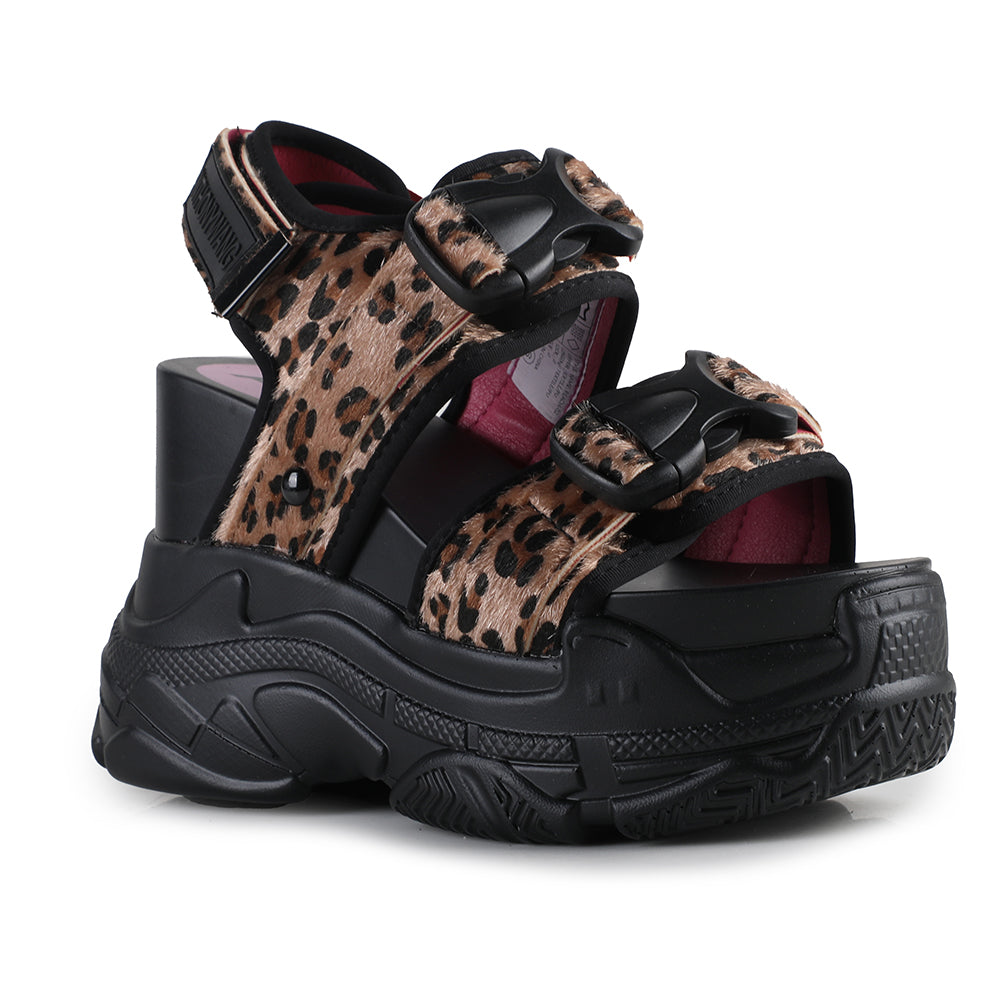 Peach 02 - Leopard