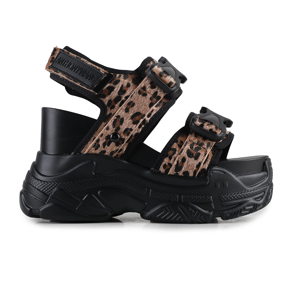 Peach 02 - Leopard
