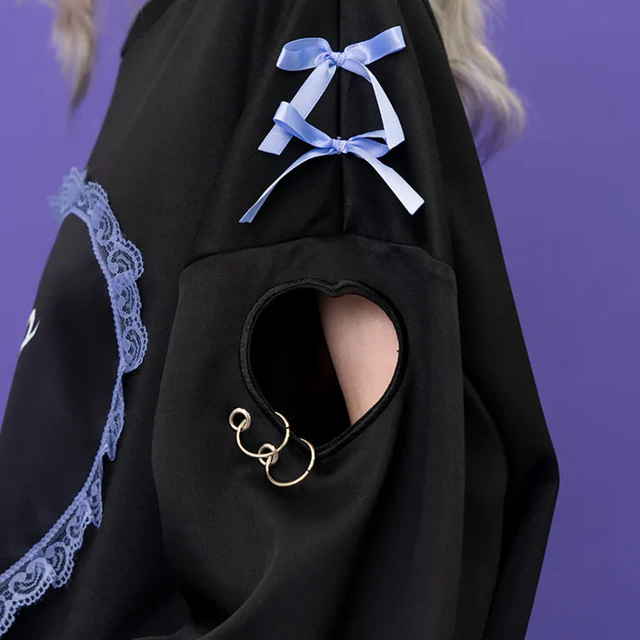 
                      
                        Sweatshirt | Oversized Ribbons and Hearts Sweatshirt
                      
                    